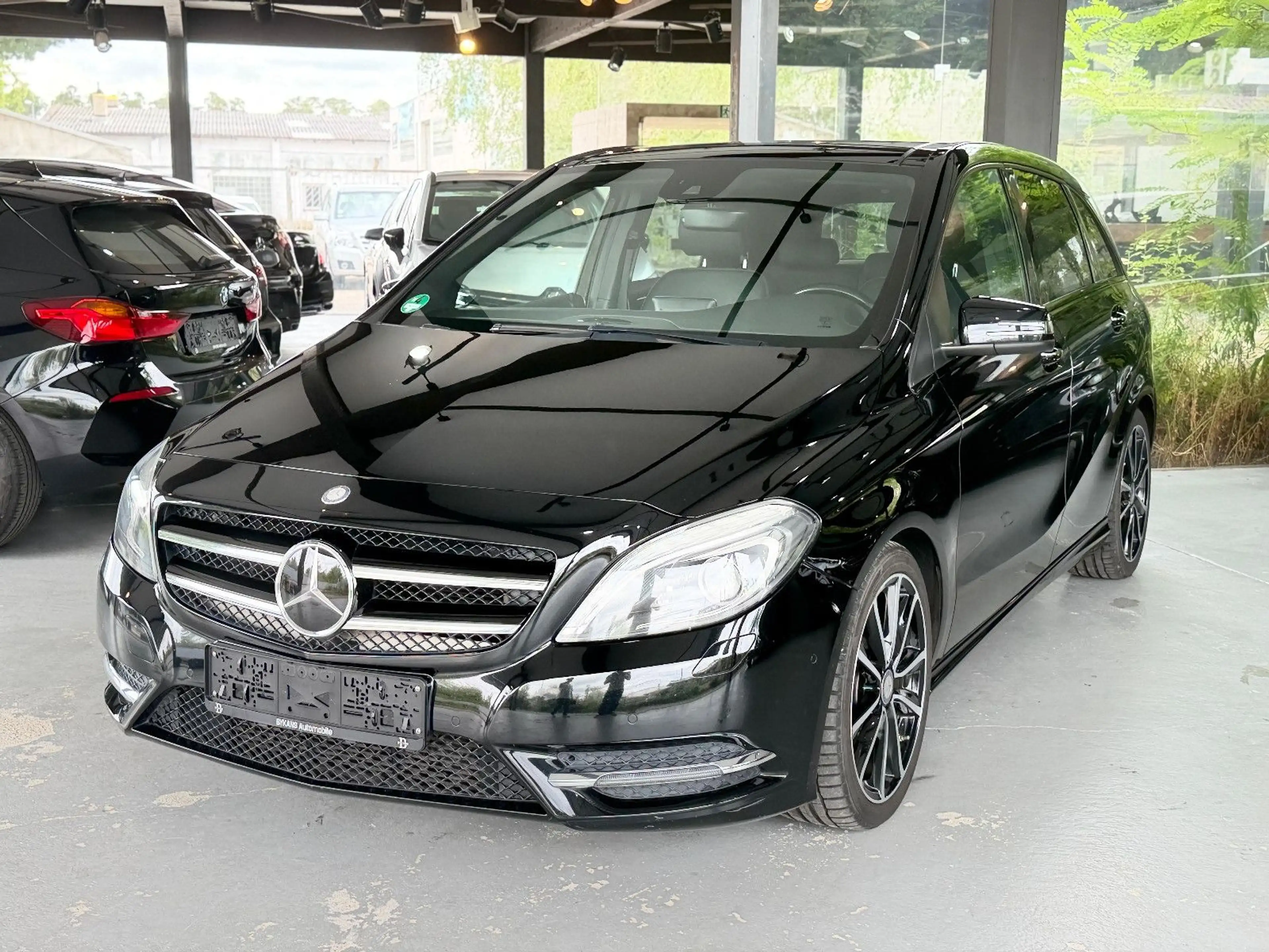 Mercedes-Benz B 220 B220 CDI/d PANO/AHK/TOT/LEDER/KAMERA/NIGHT/ — photo 3