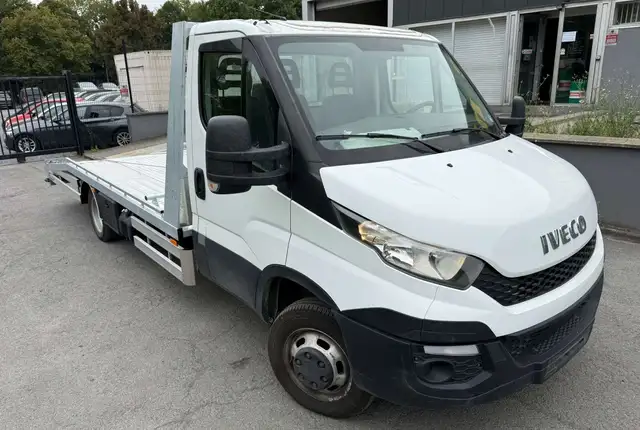 Iveco Daily 3.0D  DEPANNEUSE PLATEAU NEUF- PRET A IMMATRICULE