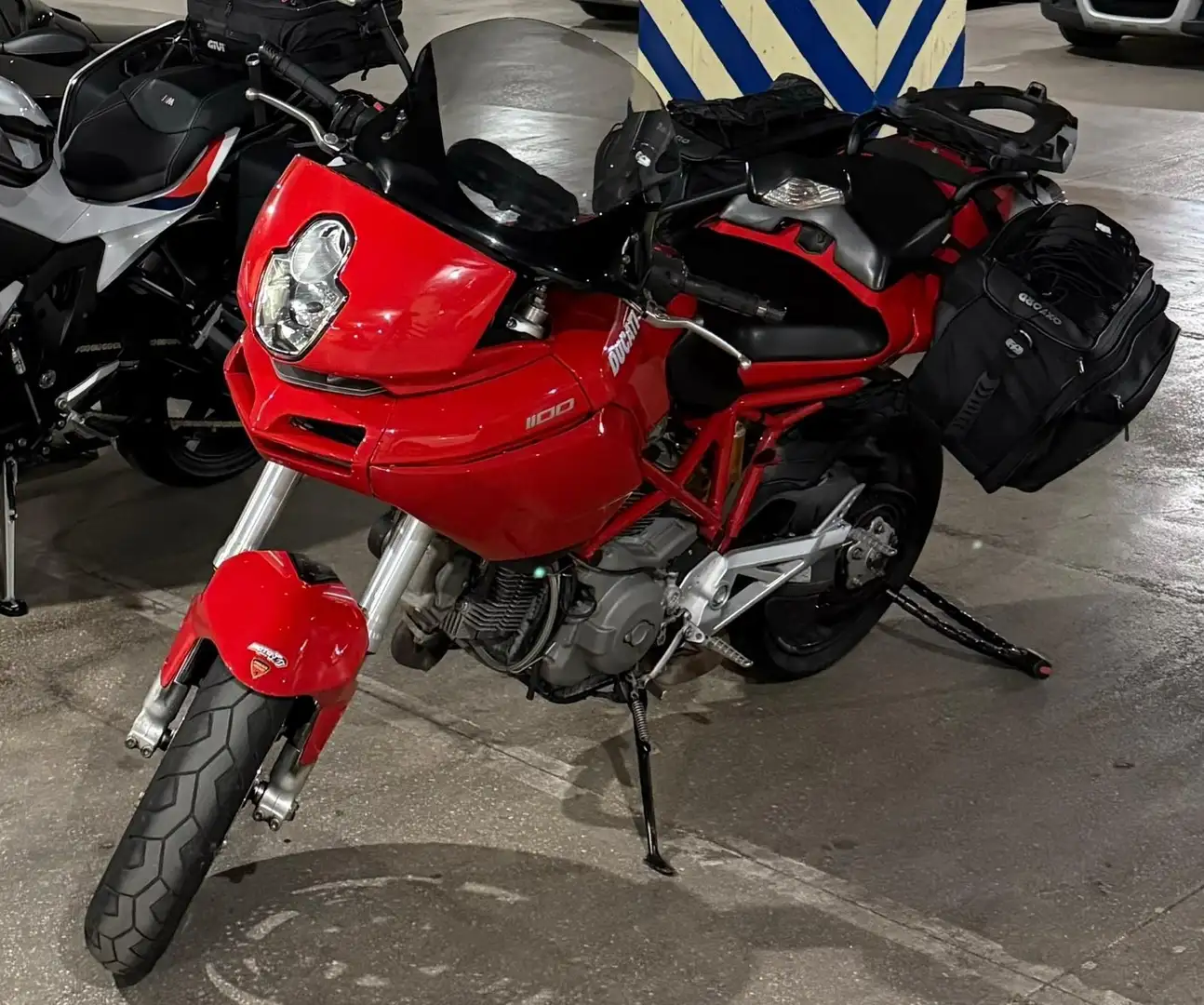 Ducati Multistrada 1100 Rosso - 1