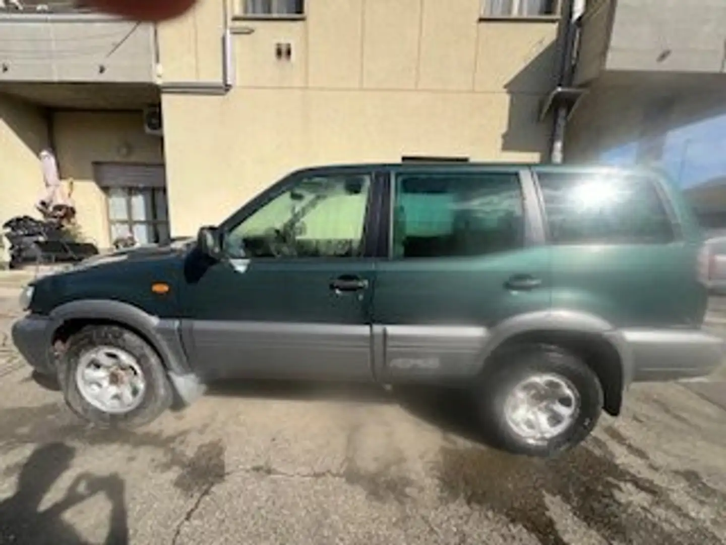 Nissan Terrano Terrano+II+2000+5p+3.0+dd-ti+Adventure Verde - 1