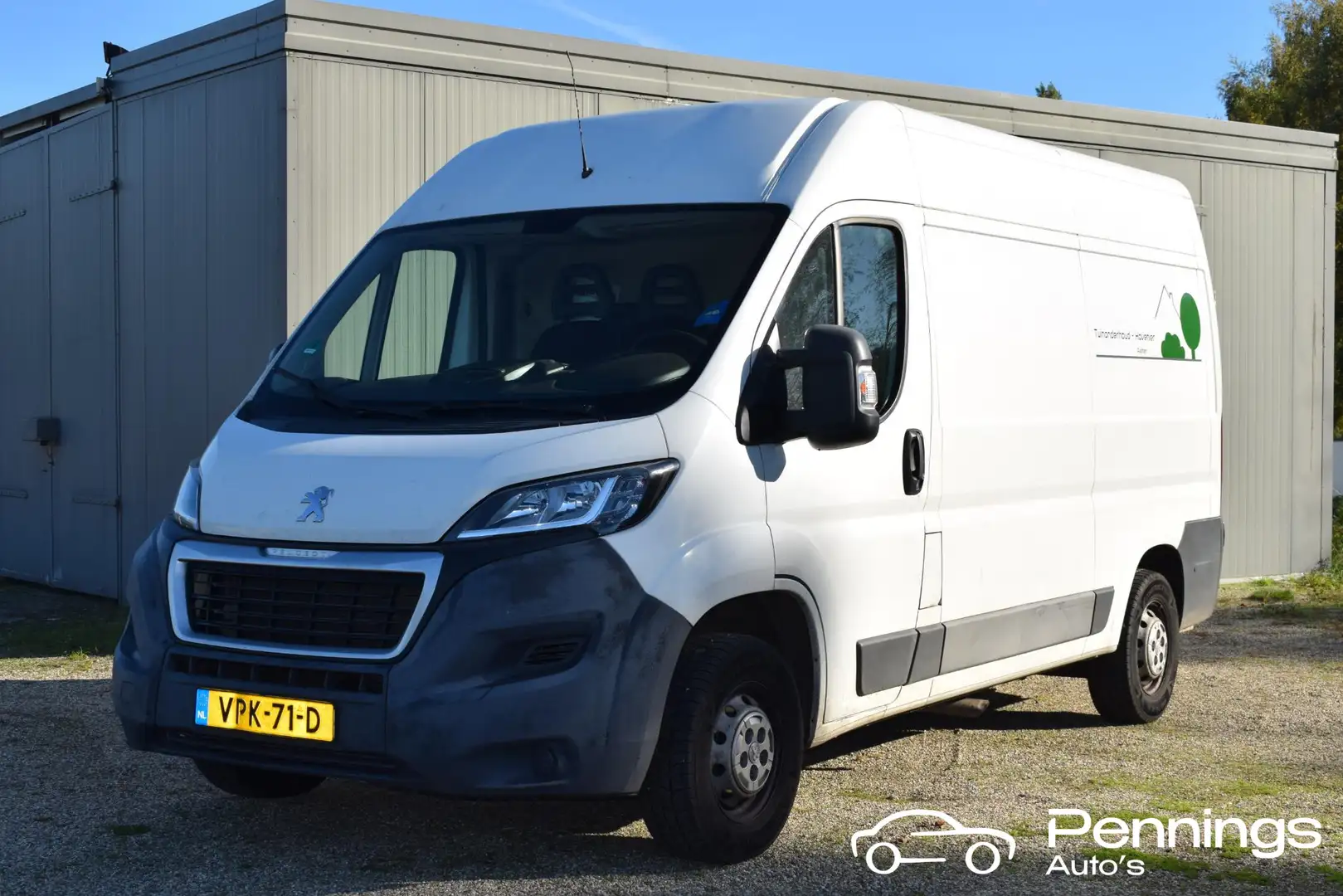 Peugeot Boxer 330 2.0 BlueHDI L2H2 Premium Pack Wit - 1