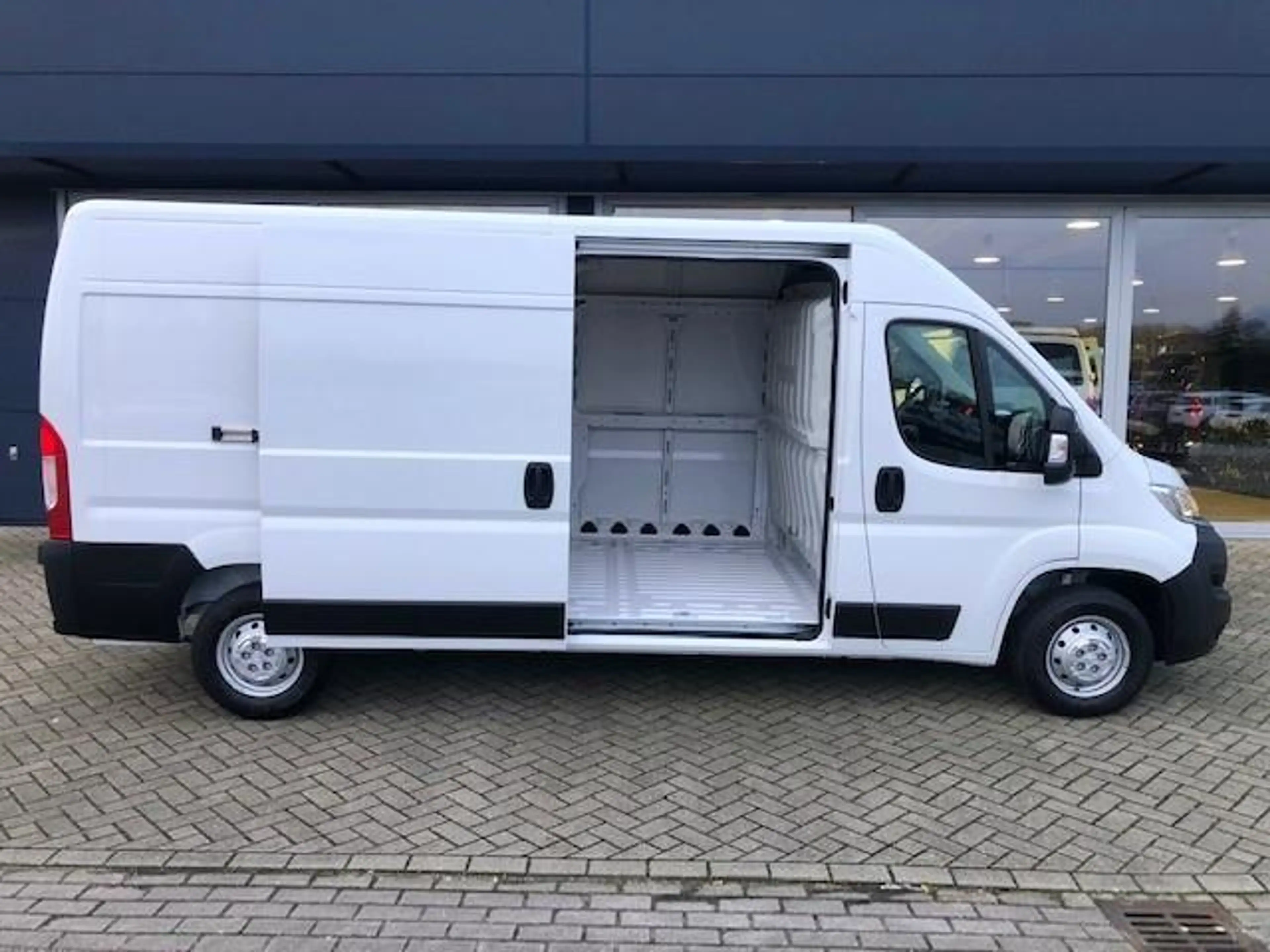 Citroen Jumper 2.2 BlueHDi L3H2 3.5t | 165 PK | Handgeschakeld | — photo 9