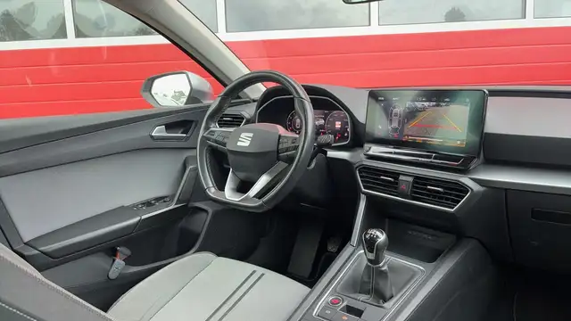 Seat Leon view 3