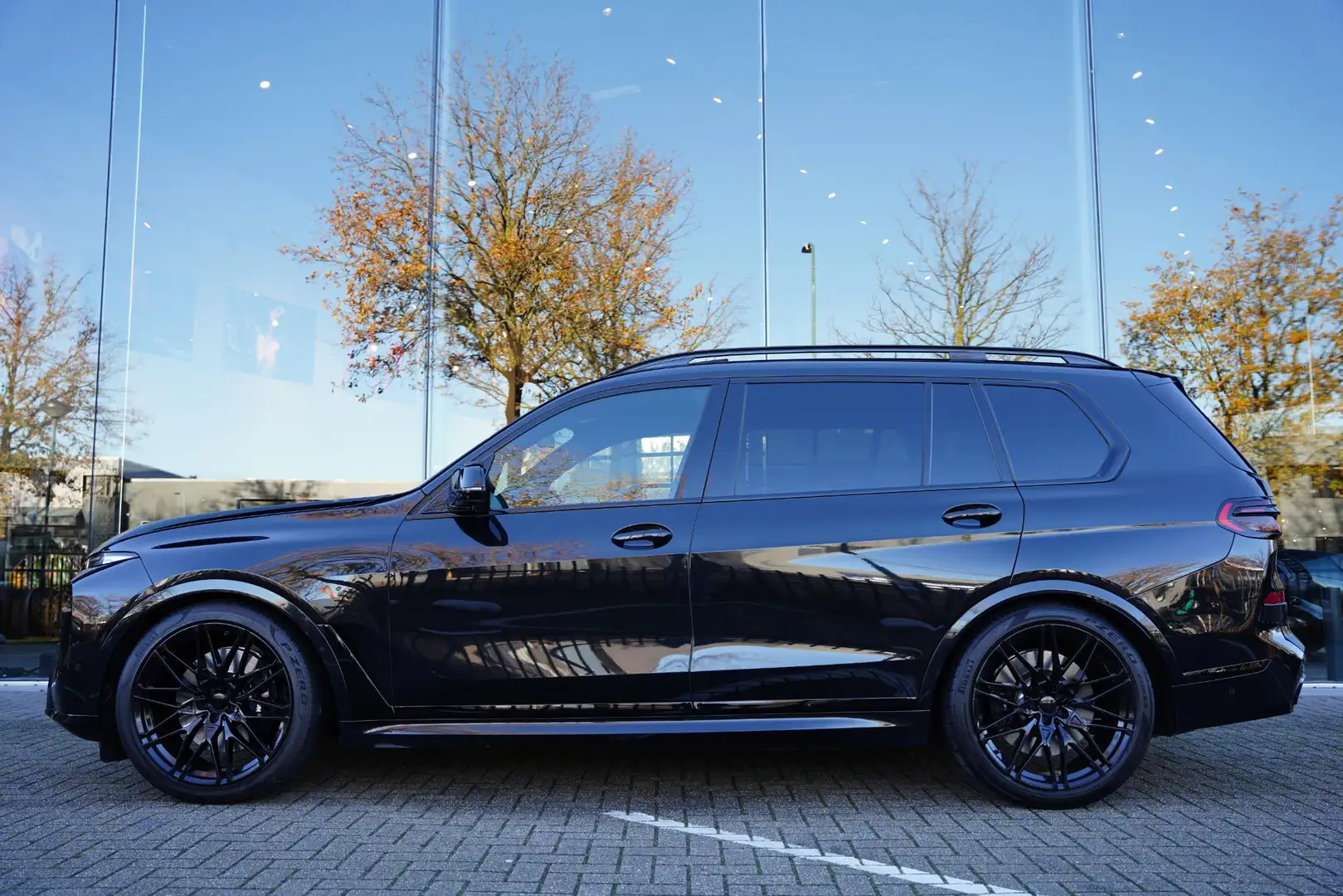 BMW X7 M60i xDrive | Trekhaak | 7 Persoons | M-Sport Pro Noir - 2