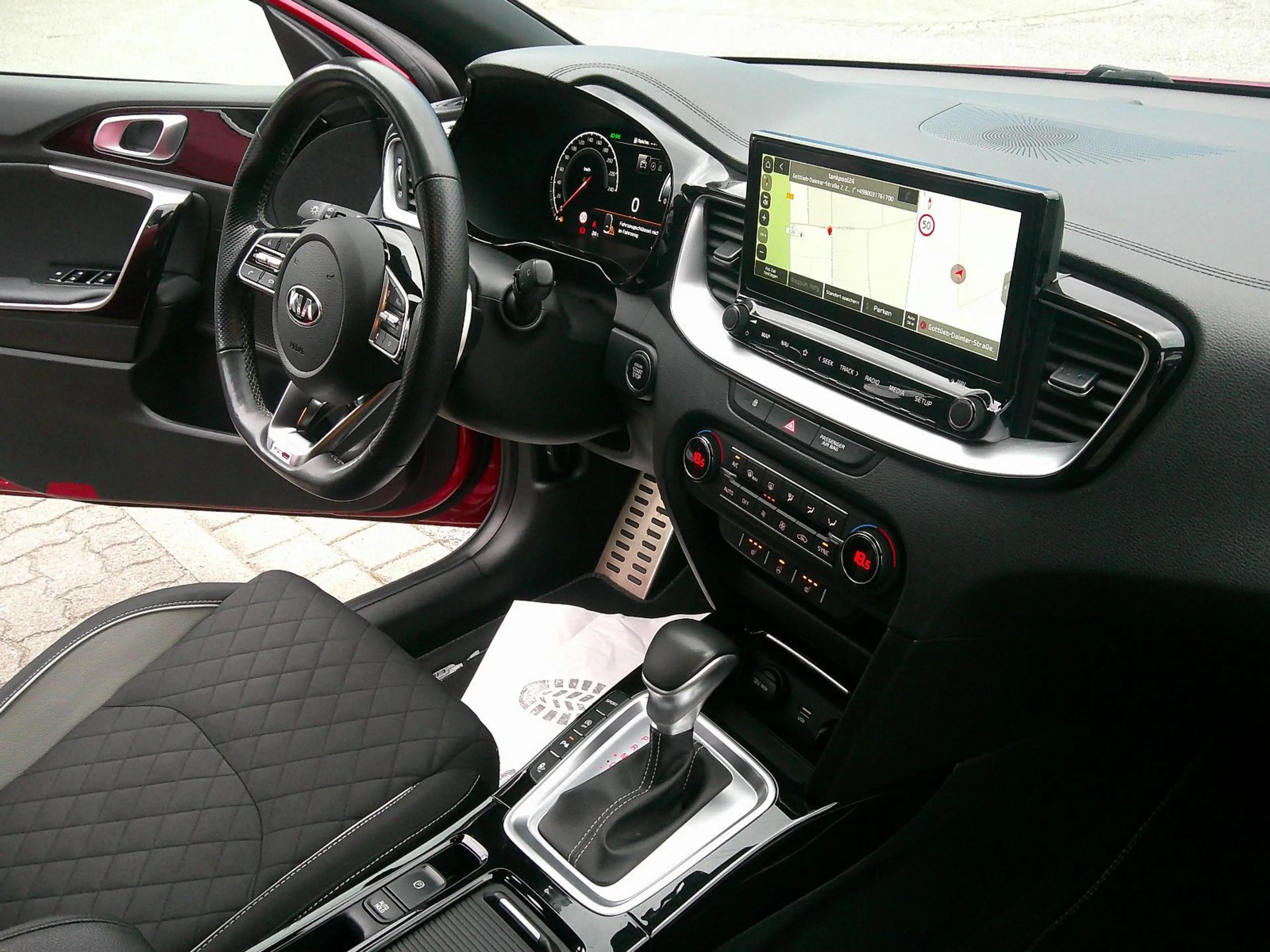 Kia ProCeed / pro_cee'd GT Line Sport ProCeed — photo 10