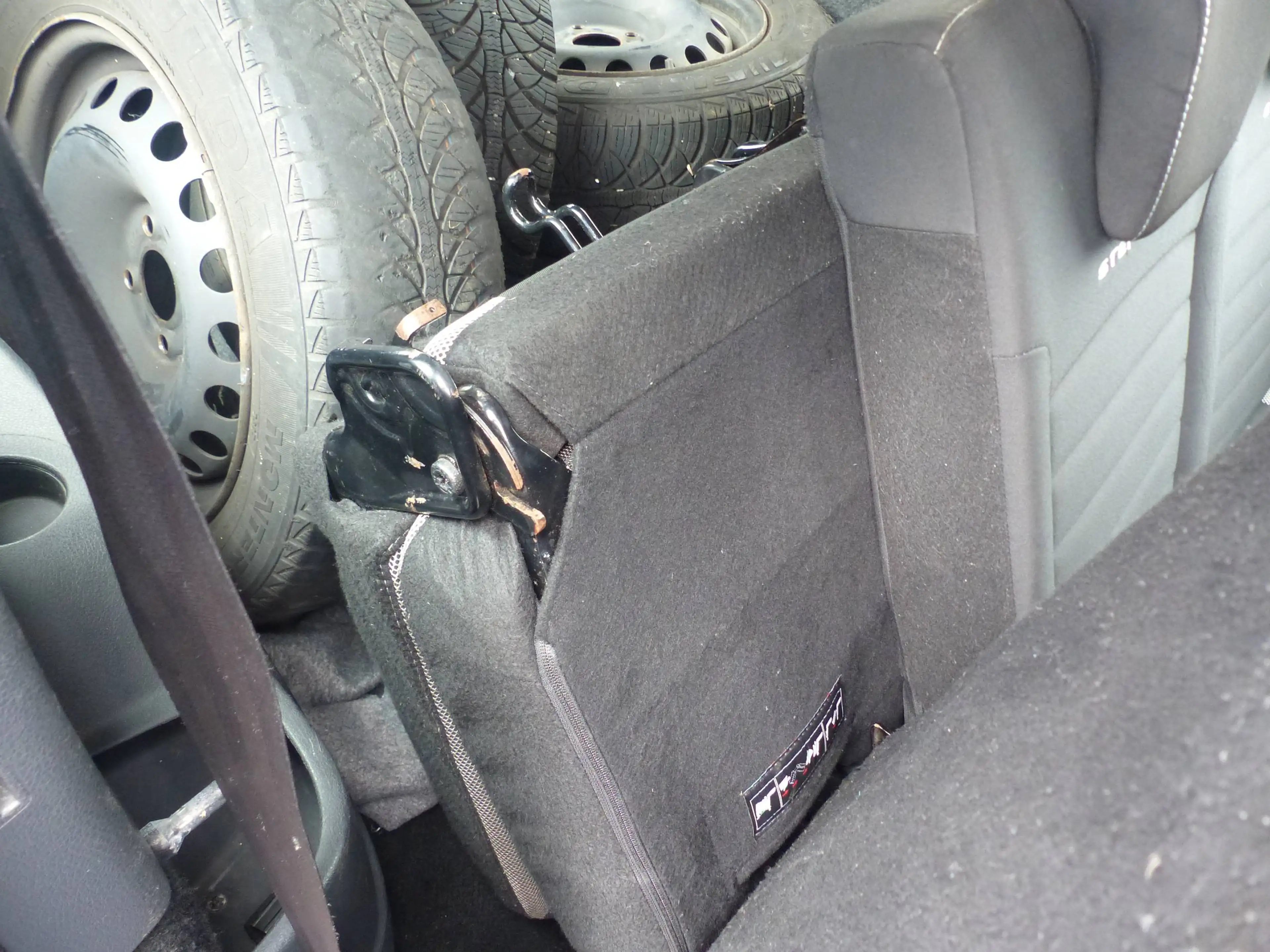 Dacia Lodgy Blue 1.5 DCi Stepway 7 Sitzer HU/AU 06/2025 — photo 15
