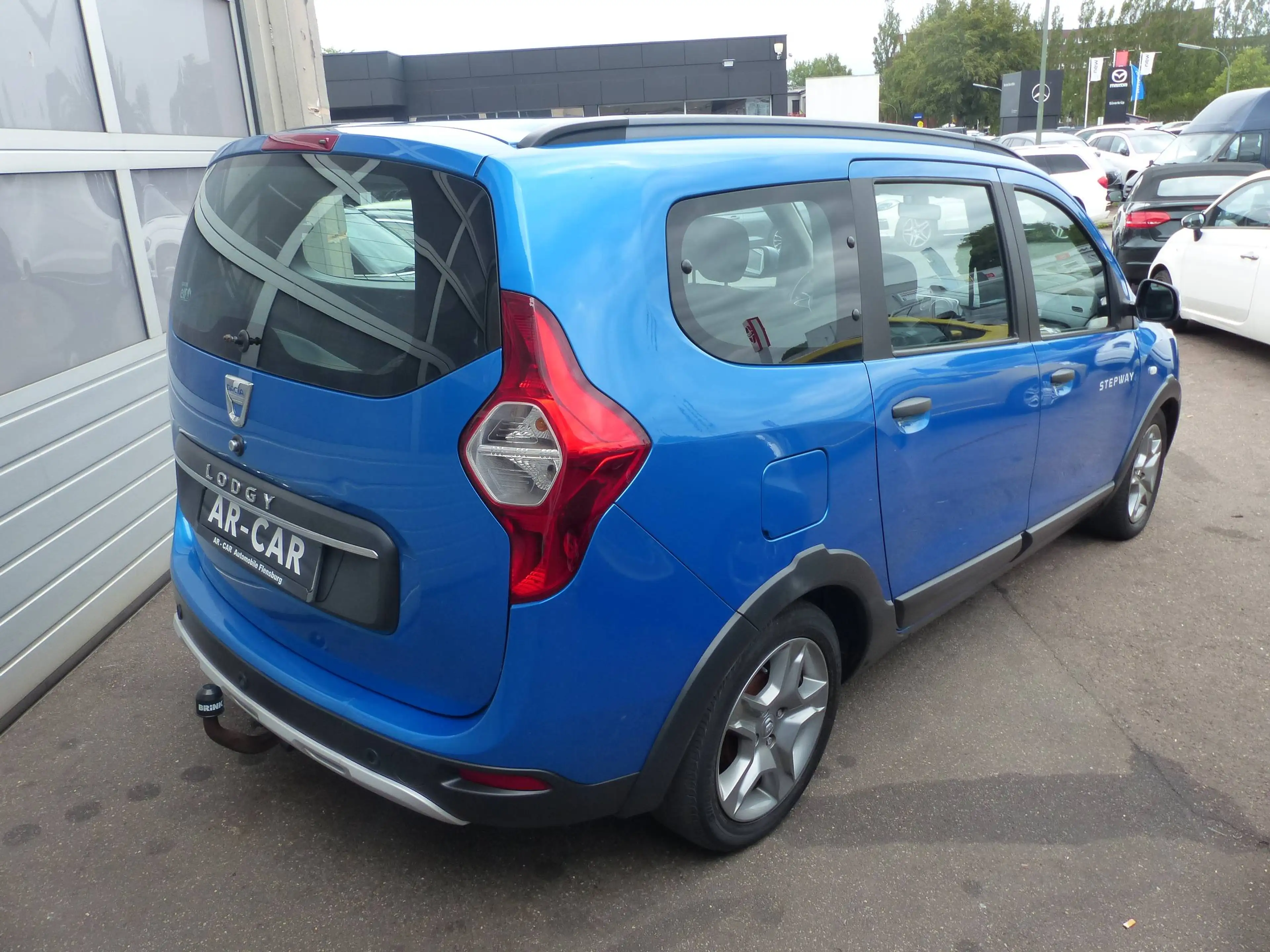 Dacia Lodgy Blue 1.5 DCi Stepway 7 Sitzer HU/AU 06/2025 — photo 3
