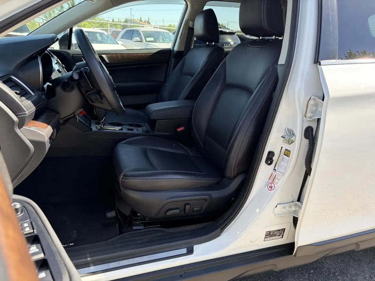 Subaru OUTBACK photo Subaru OUTBACK
