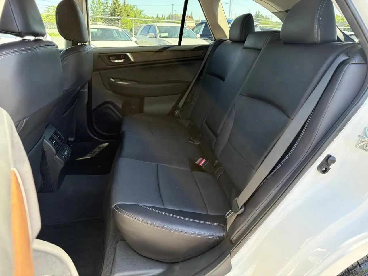 Subaru OUTBACK photo Subaru OUTBACK
