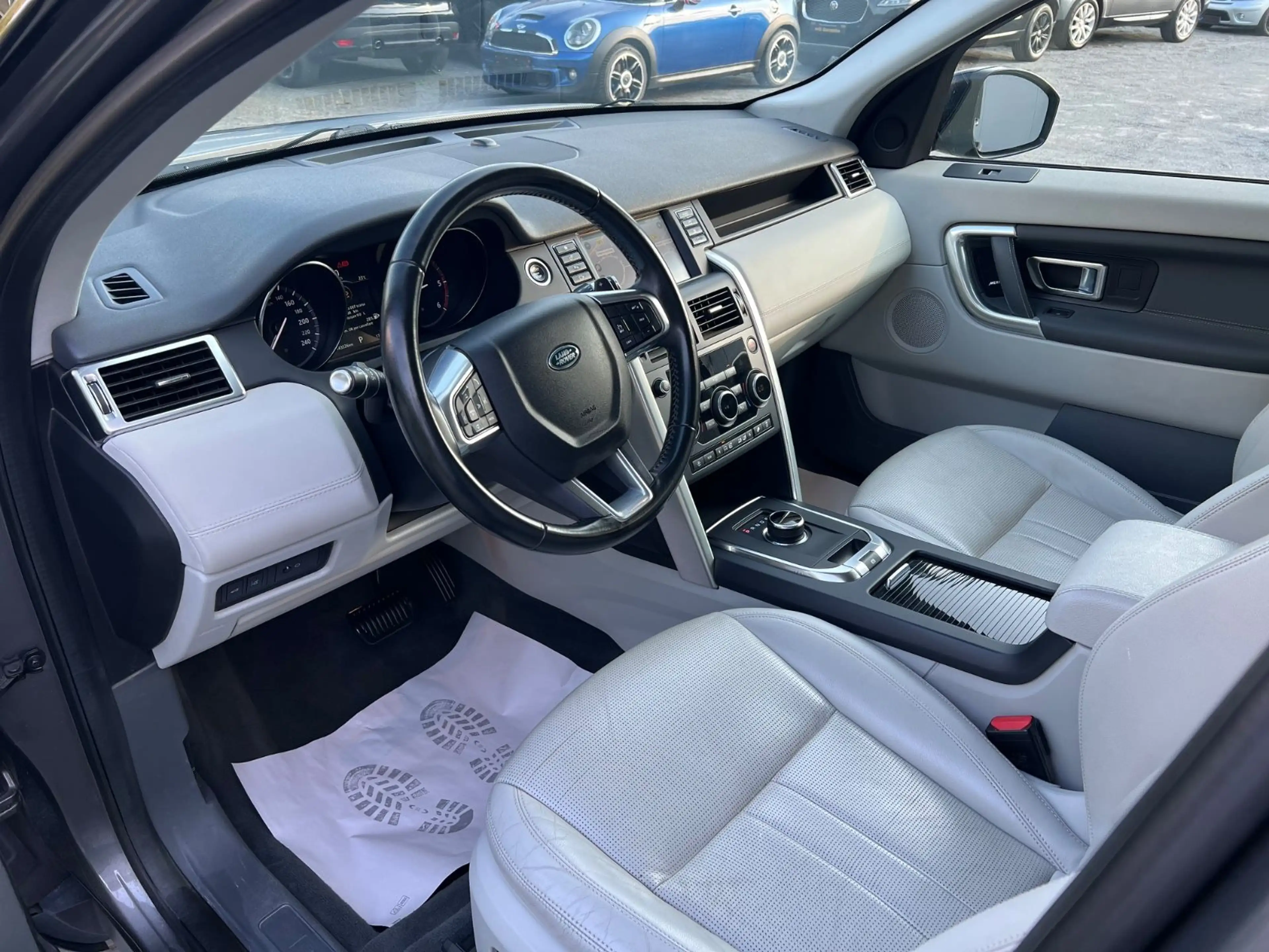 Land Rover Discovery Sport HSE*AUTOMATIK*BI-XENON*LEDER*CAM — photo 12