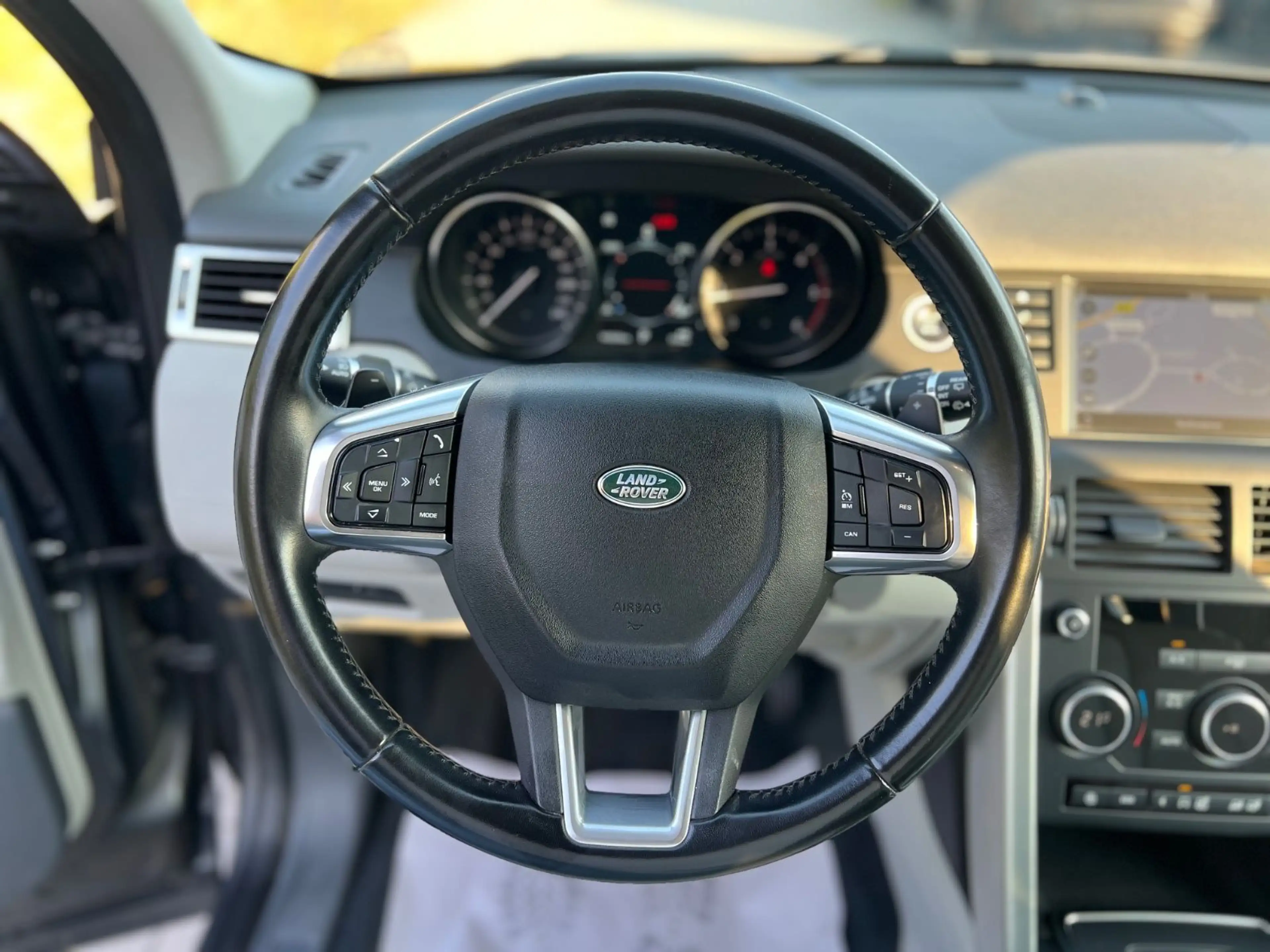 Land Rover Discovery Sport HSE*AUTOMATIK*BI-XENON*LEDER*CAM — photo 15