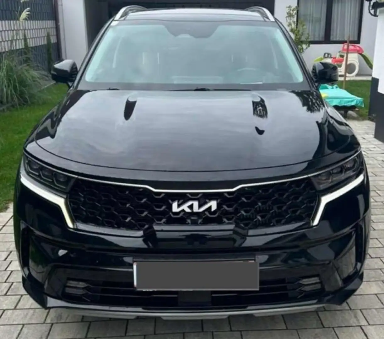 Kia Sorento Sorento 1,6 T-GDI Plug-In Hybrid GPF AWD Gold Aut. Schwarz - 1