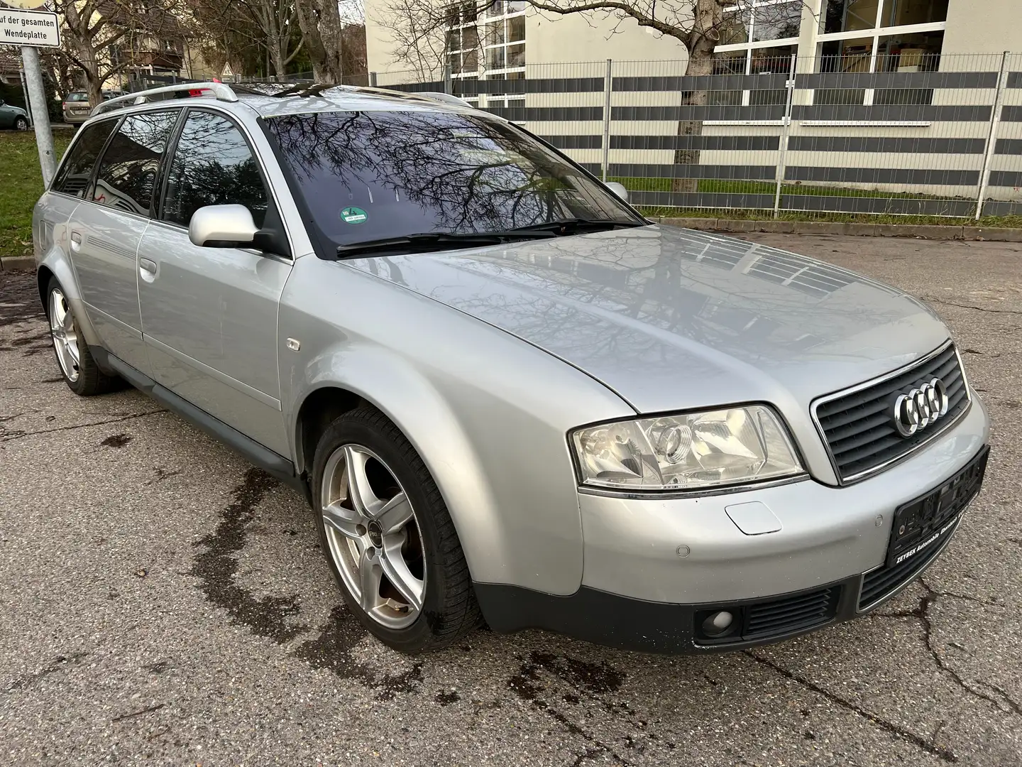 Audi A6 Avant 4.2 quattro srebrna - 2