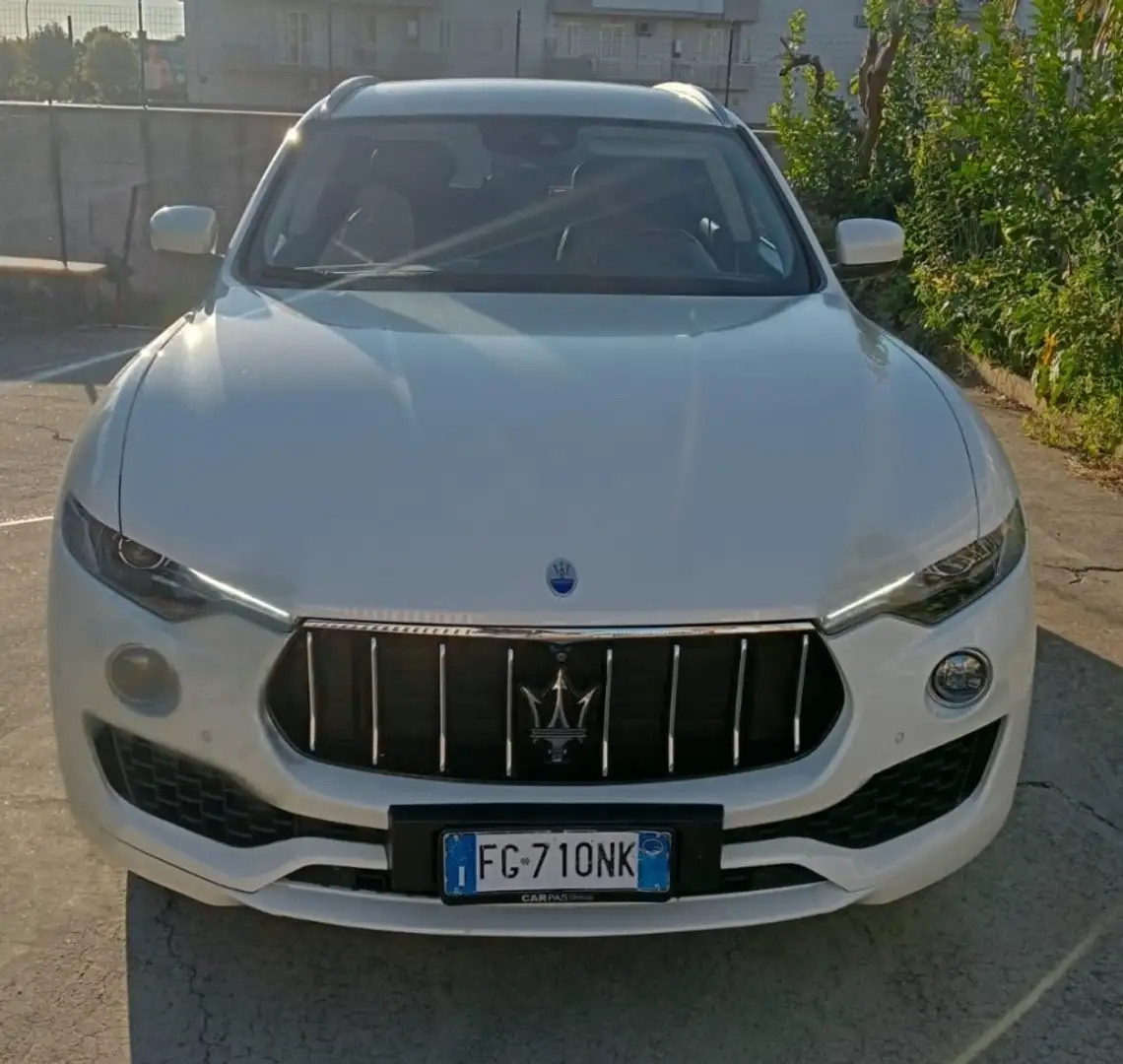 Maserati Levante Levante 3.0 V6 250cv auto Blanc - 1
