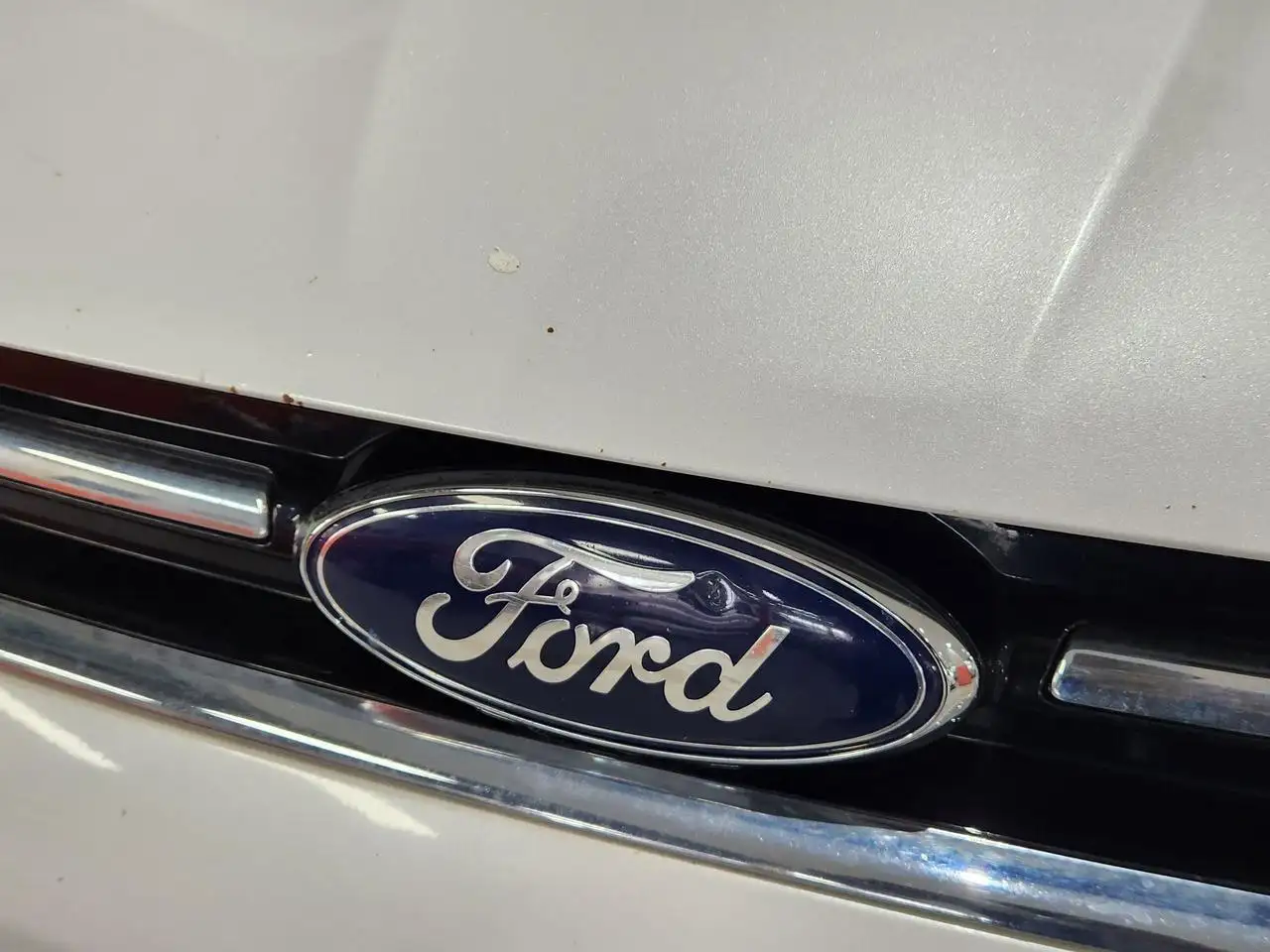 Ford Escape снимка Ford Escape