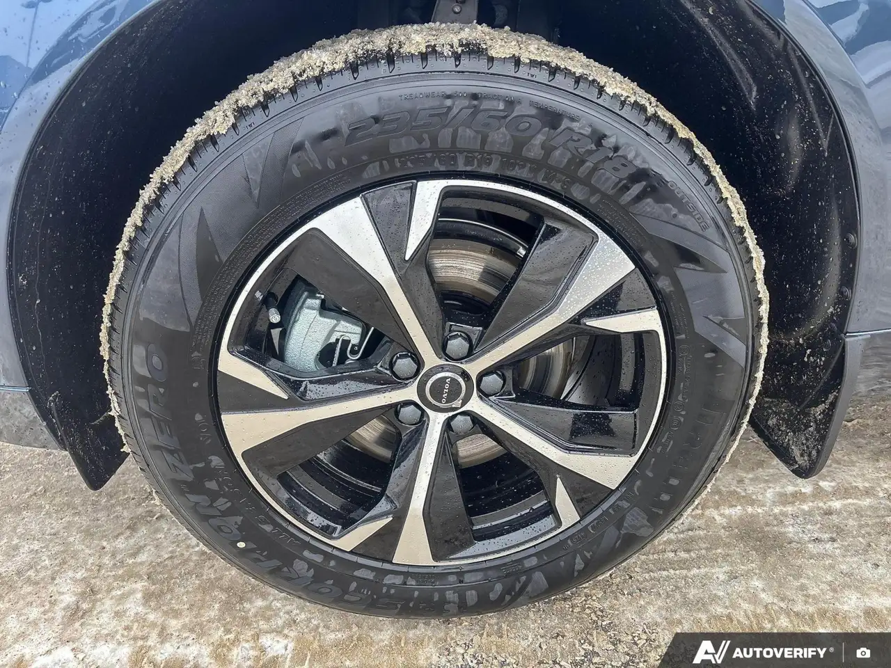 Volvo XC60 снимка Volvo XC60