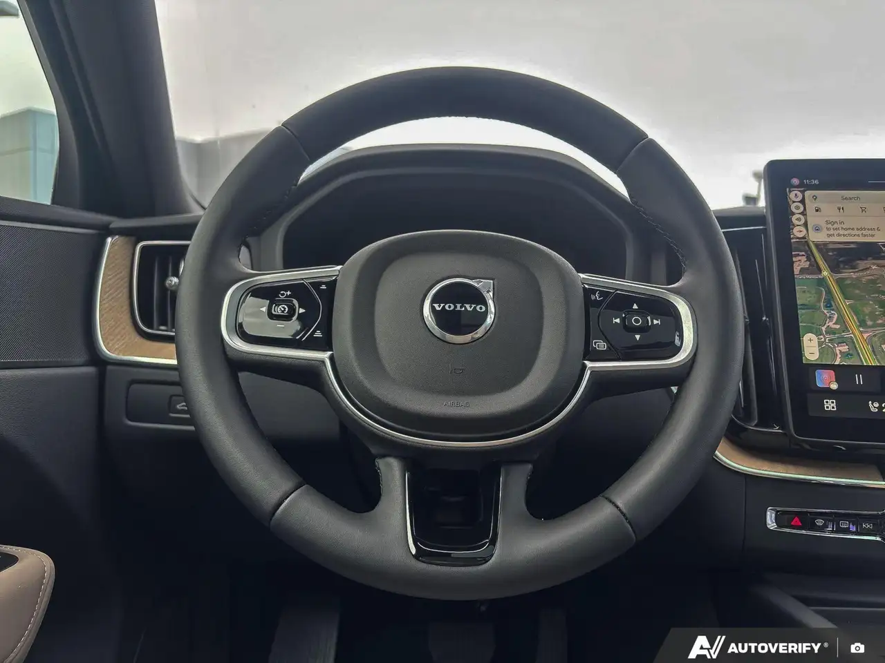 Volvo XC60 снимка Volvo XC60