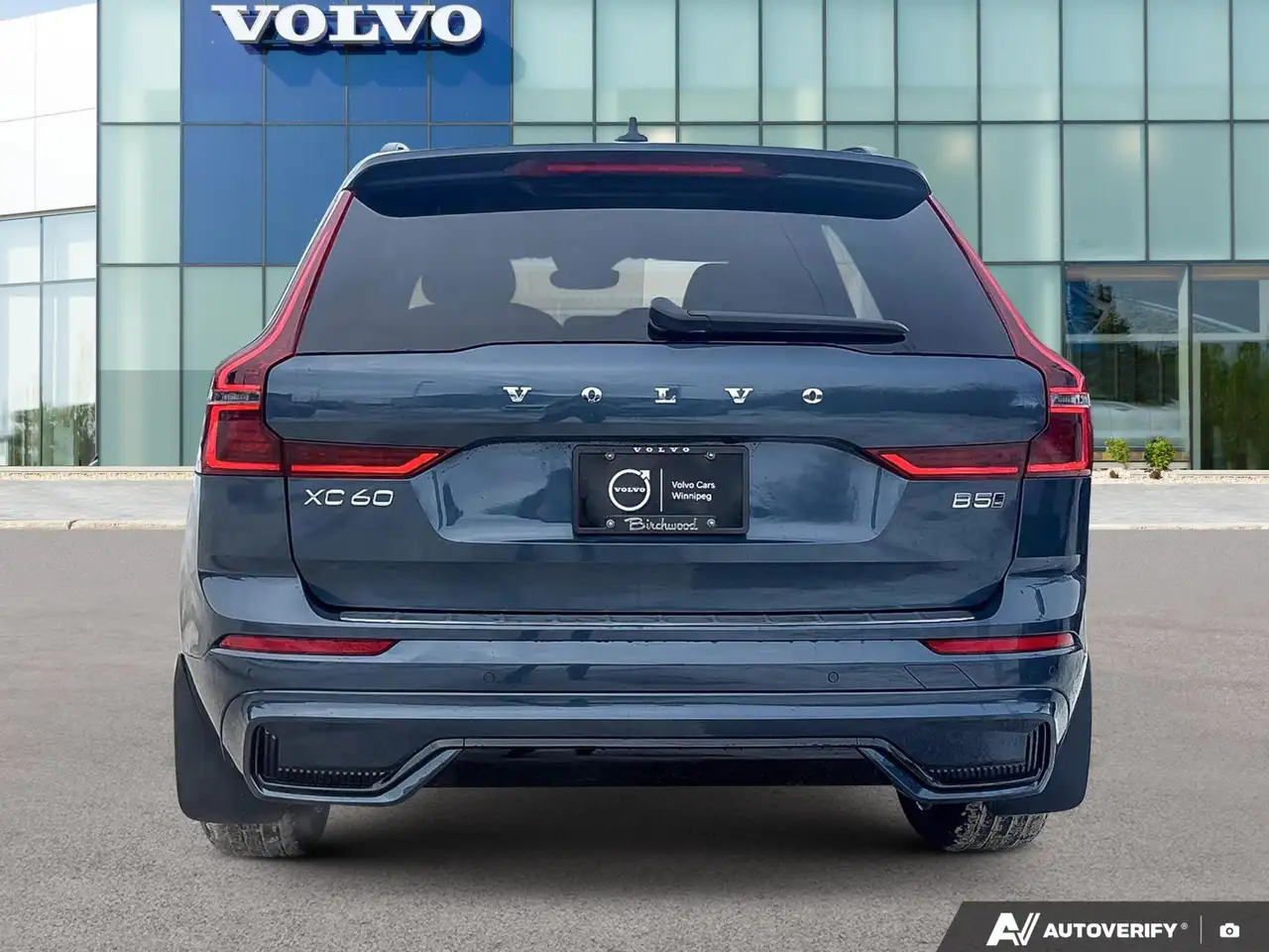 Volvo XC60 снимка Volvo XC60