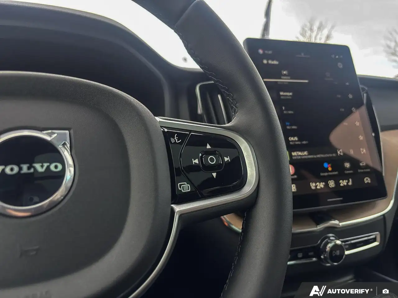 Volvo XC60 снимка Volvo XC60