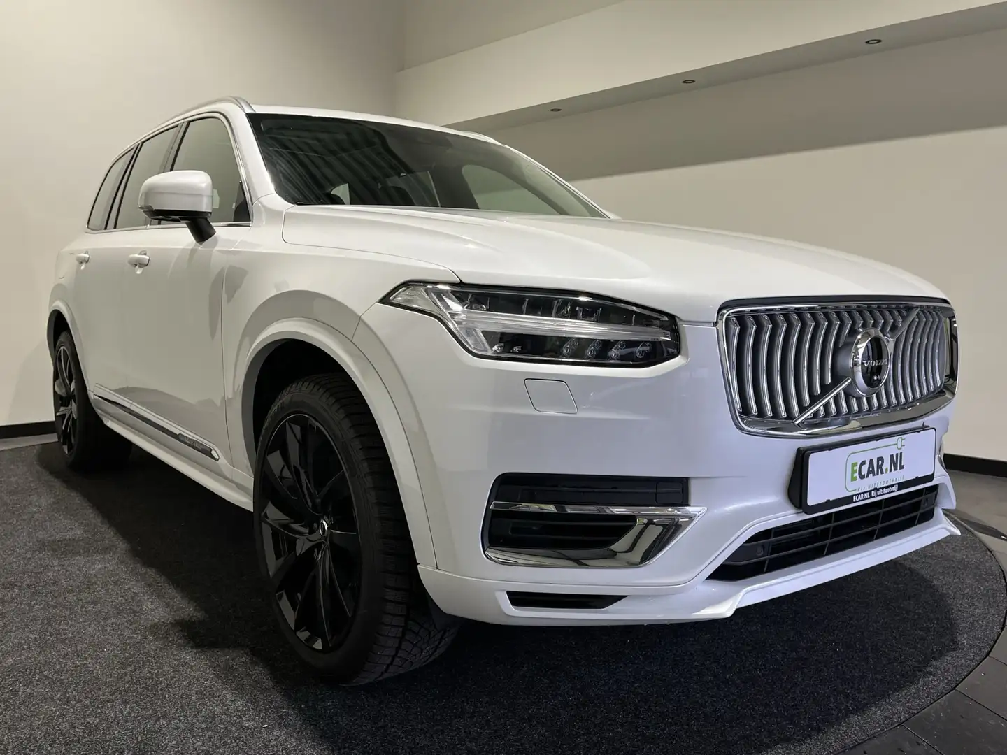 Volvo XC90 2.0 T8 Recharge AWD Inscription Expression | Je be White - 1