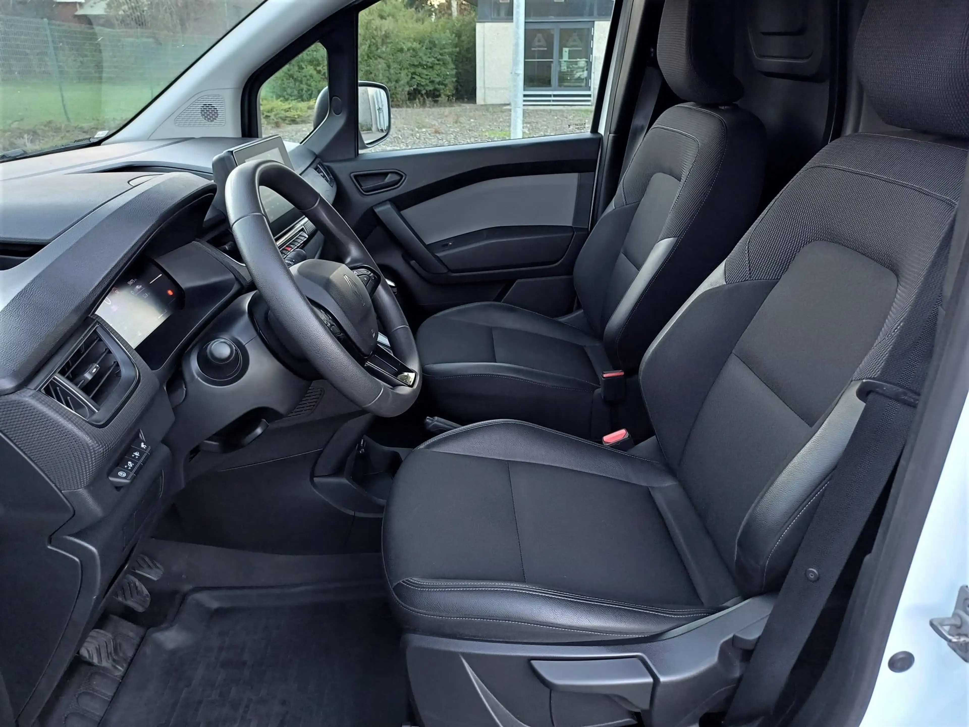 Renault Kangoo 1.5 Blue dCi Confort s/s 1'Eign/1Er Main — photo 9