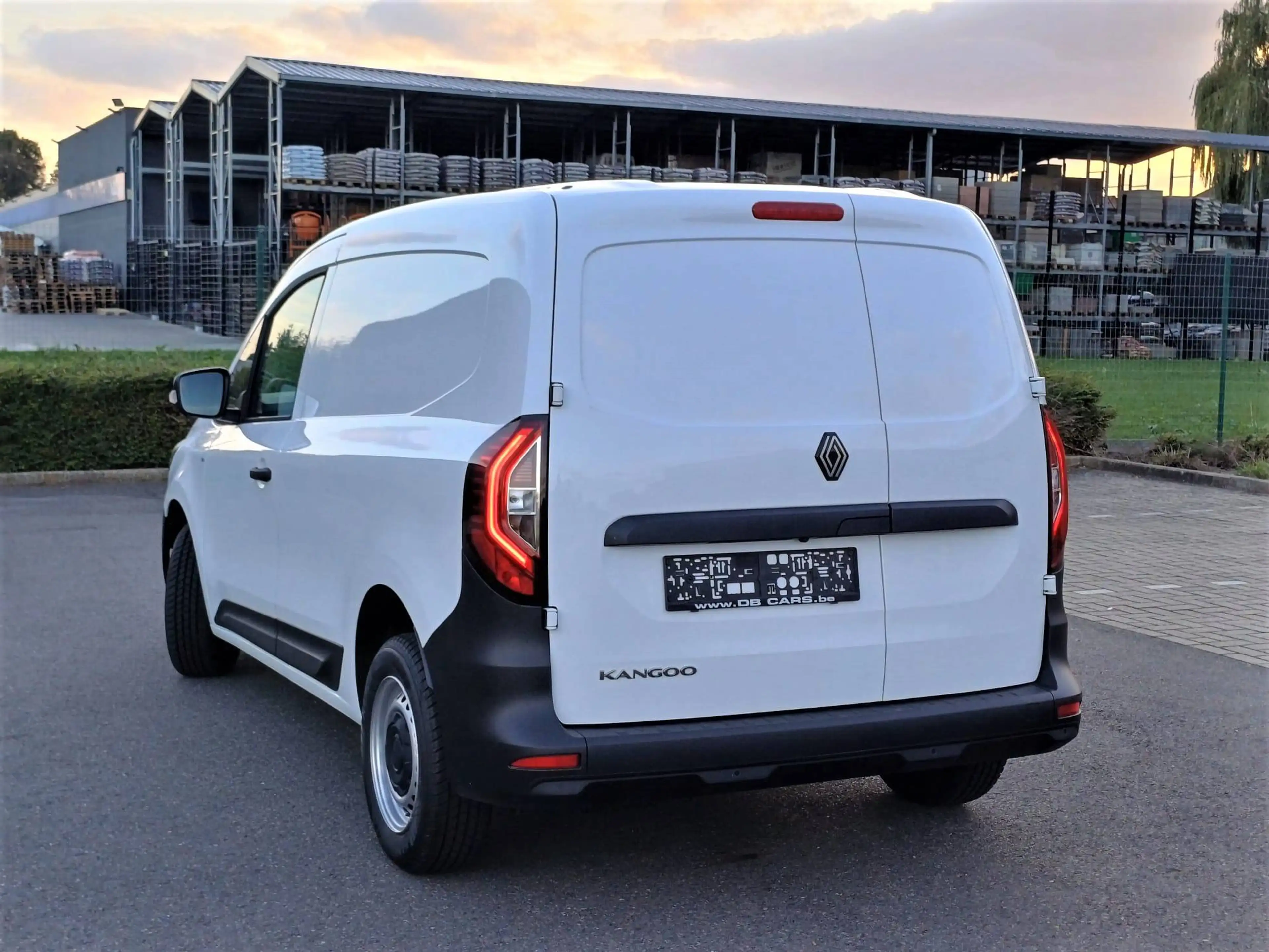 Renault Kangoo 1.5 Blue dCi Confort s/s 1'Eign/1Er Main — photo 3