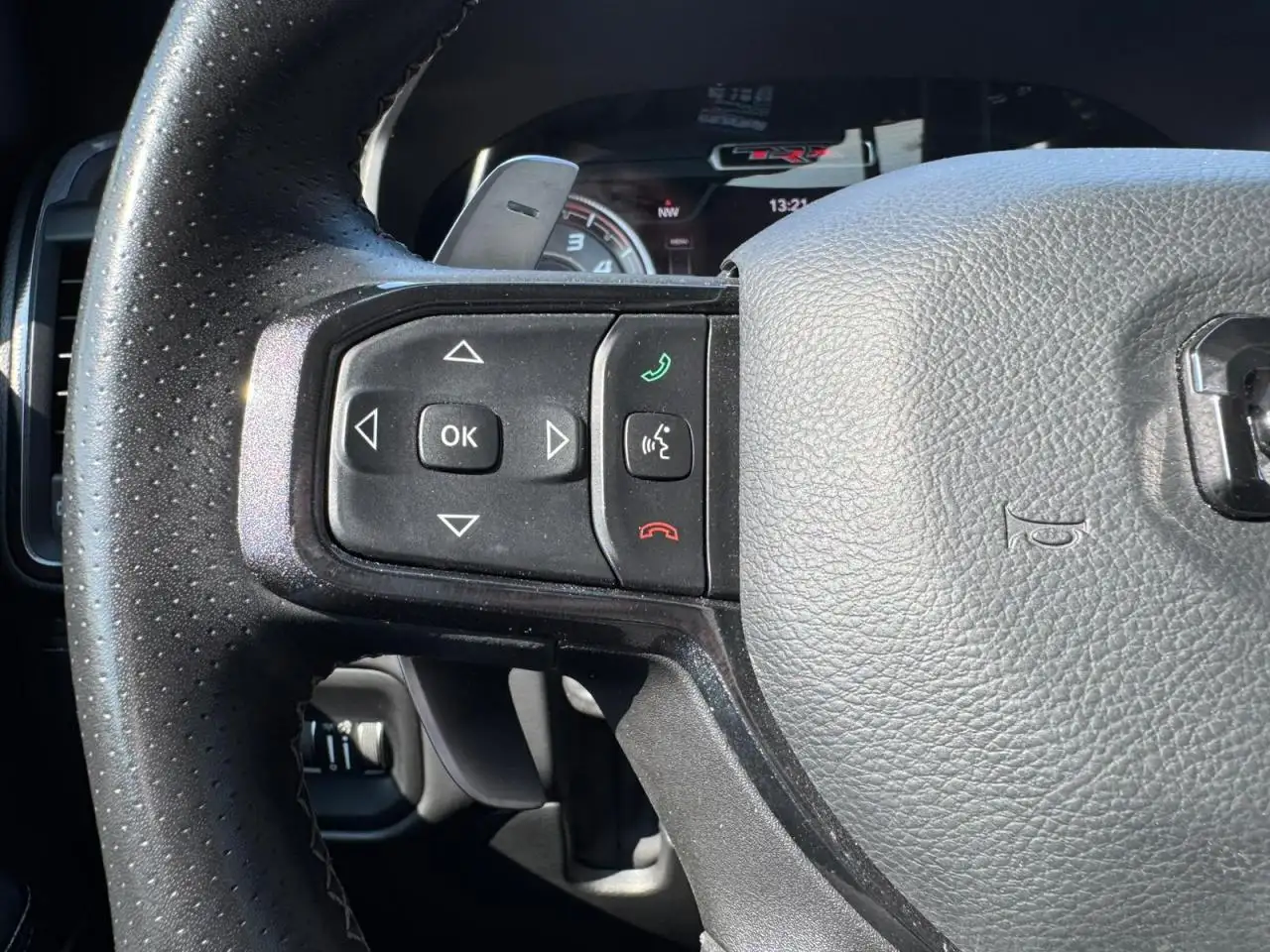 Dodge RAM 2022 — фото 15