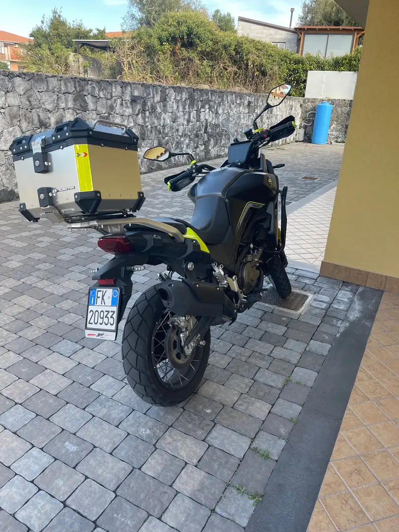 QJ Motor Svt 650 x Nero - 1