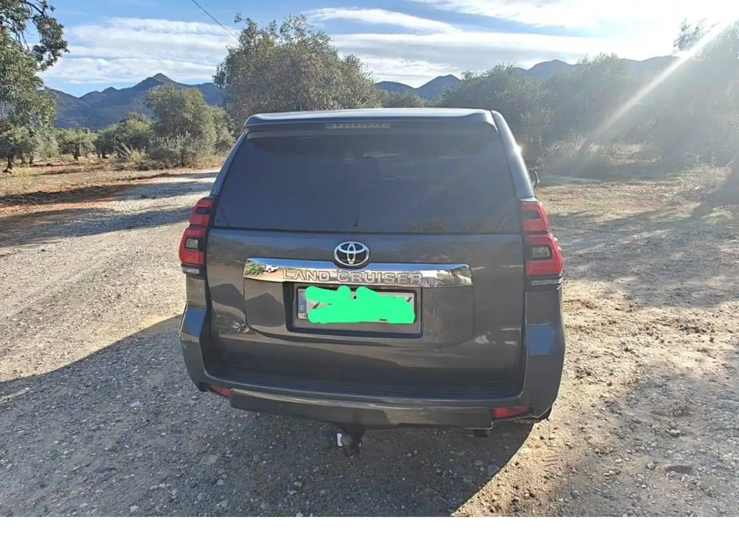 Toyota Land Cruiser Land Cruiser D-4D VXL 70 Aniversario Aut. VXL 70 Aniversario Gris - 2