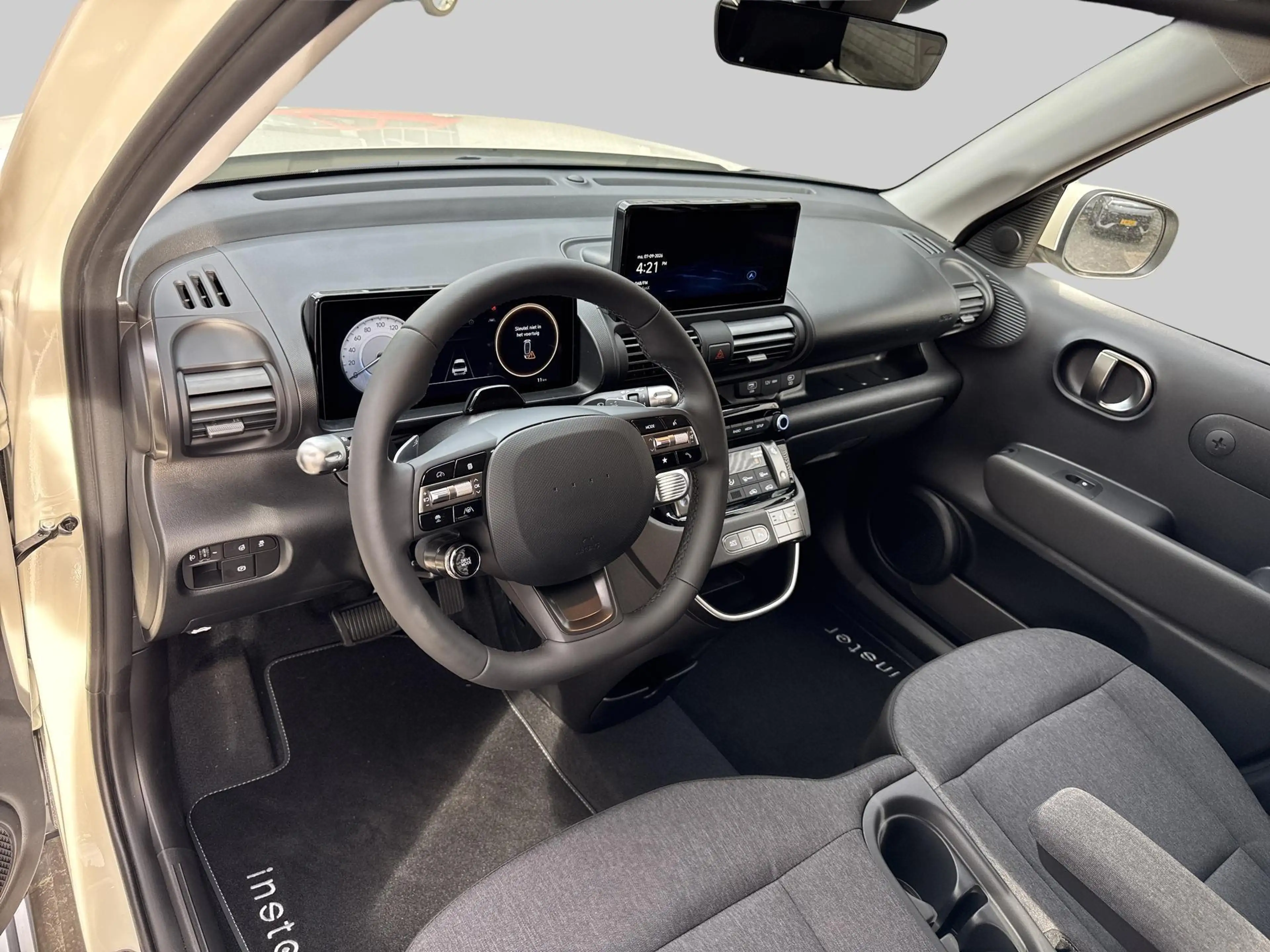 Hyundai Inster Pulse Advanced 42 kWh — photo 4