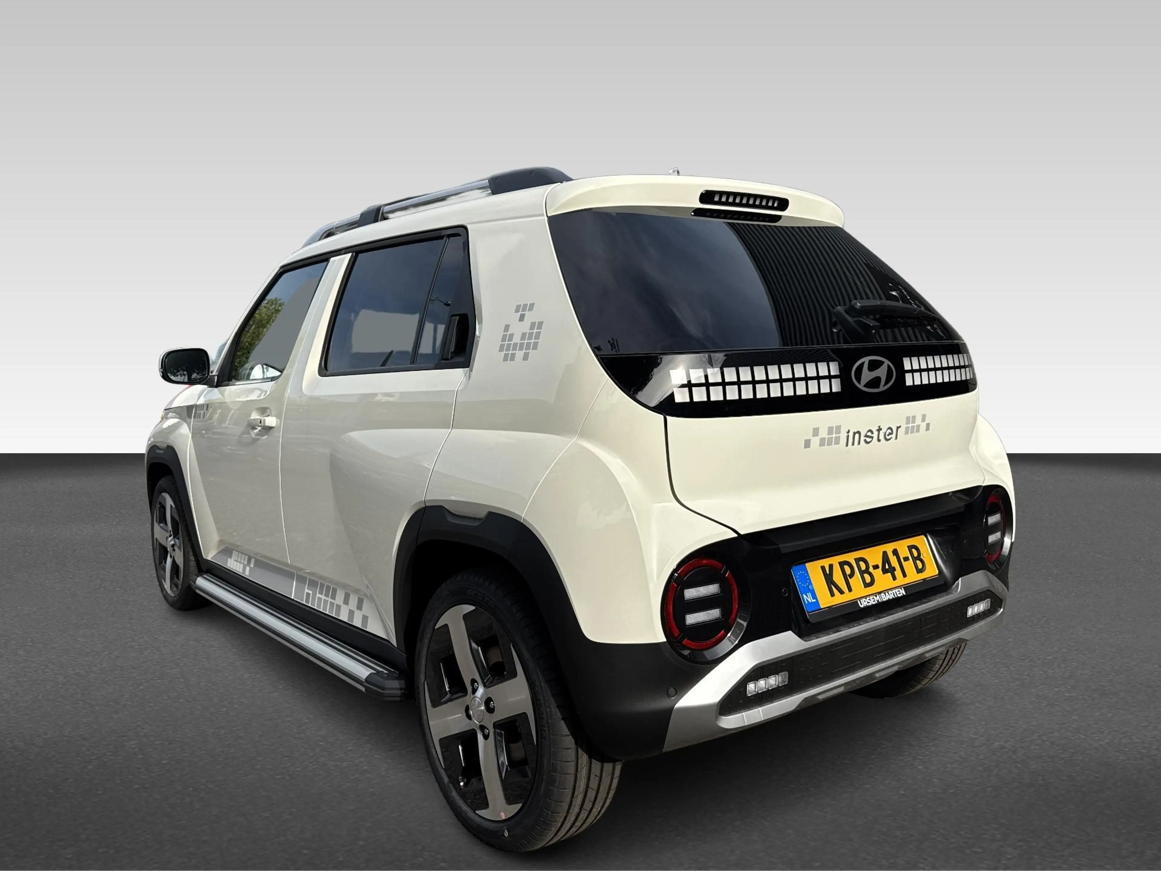 Hyundai Inster Pulse Advanced 42 kWh — photo 3