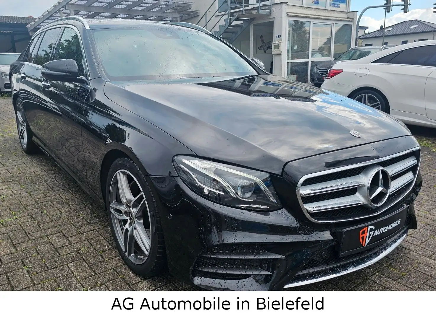 Mercedes-Benz E 220 d  T  "AMG-Line" MB100" Negro - 1