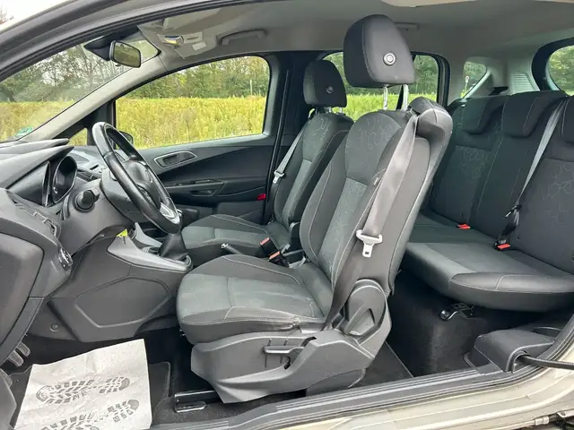 Ford B-Max view 10