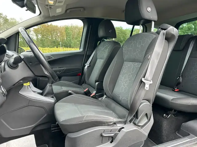 Ford B-Max view 15