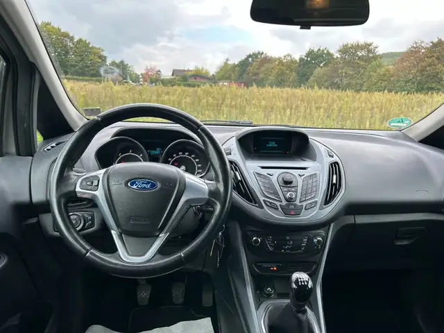 Ford B-Max view 19