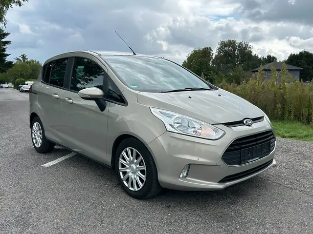 Ford B-Max view 7