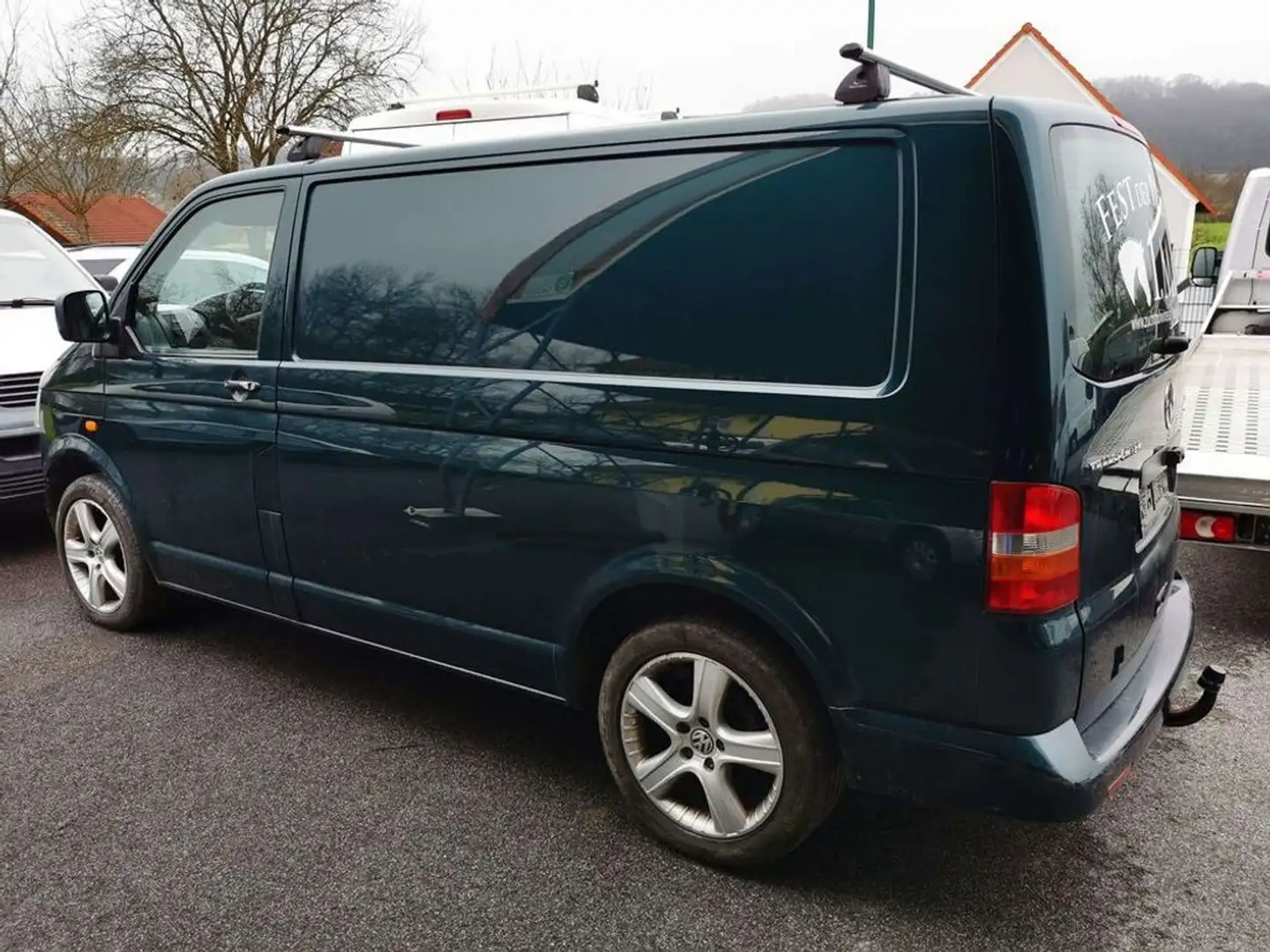 Volkswagen T5 Transporter Kasten 4Motion Motor Problem Grün - 1