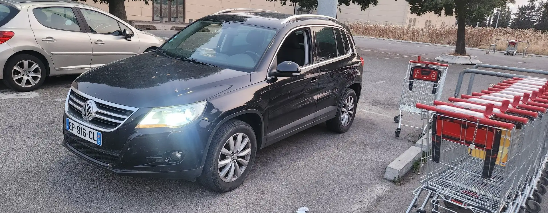 Volkswagen Tiguan 2.0 TDI 140 FAP BlueMotion Technology Carat - 2