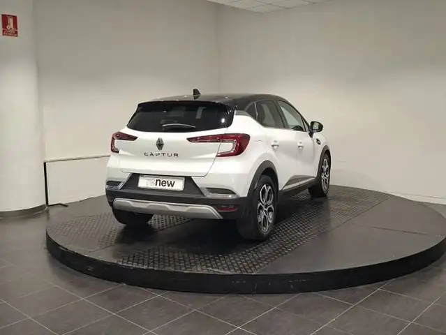 Renault Captur view 3