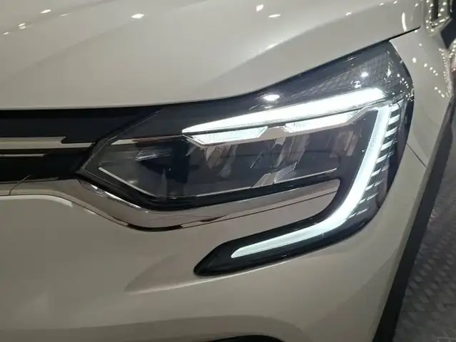 Renault Captur view 16