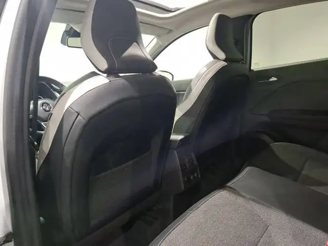 Renault Captur view 21