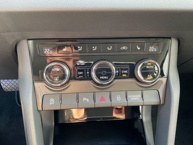 Skoda Karoq 1.5l TSI ACT DSG,Navi,Kamera,LED,VirtualCo — photo 18