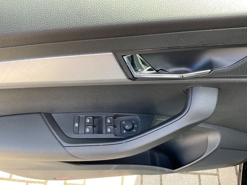 Skoda Karoq 1.5l TSI ACT DSG,Navi,Kamera,LED,VirtualCo — photo 9