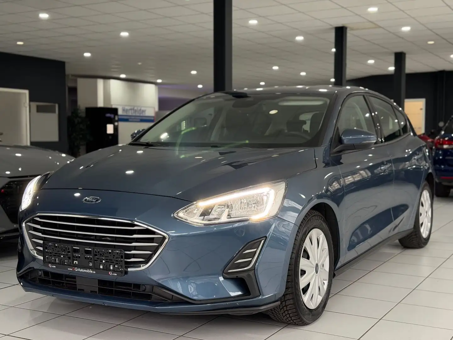 Ford Focus Lim. *PARK-ASSIST*WINTER* Bleu - 2