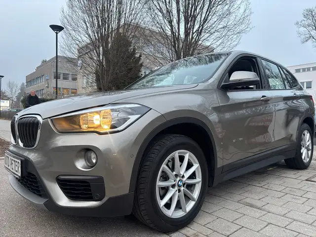 BMW X1 sDrive 18 i Advantage