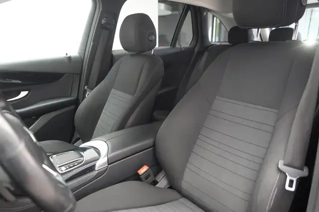 Mercedes-Benz GLC view 19