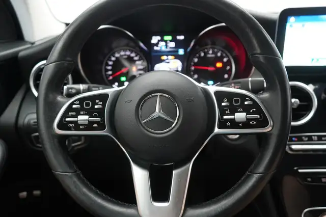Mercedes-Benz GLC view 29