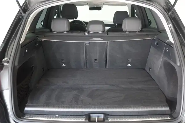 Mercedes-Benz GLC view 8