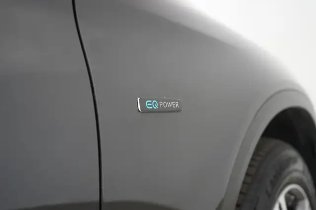 Mercedes-Benz GLC view 12