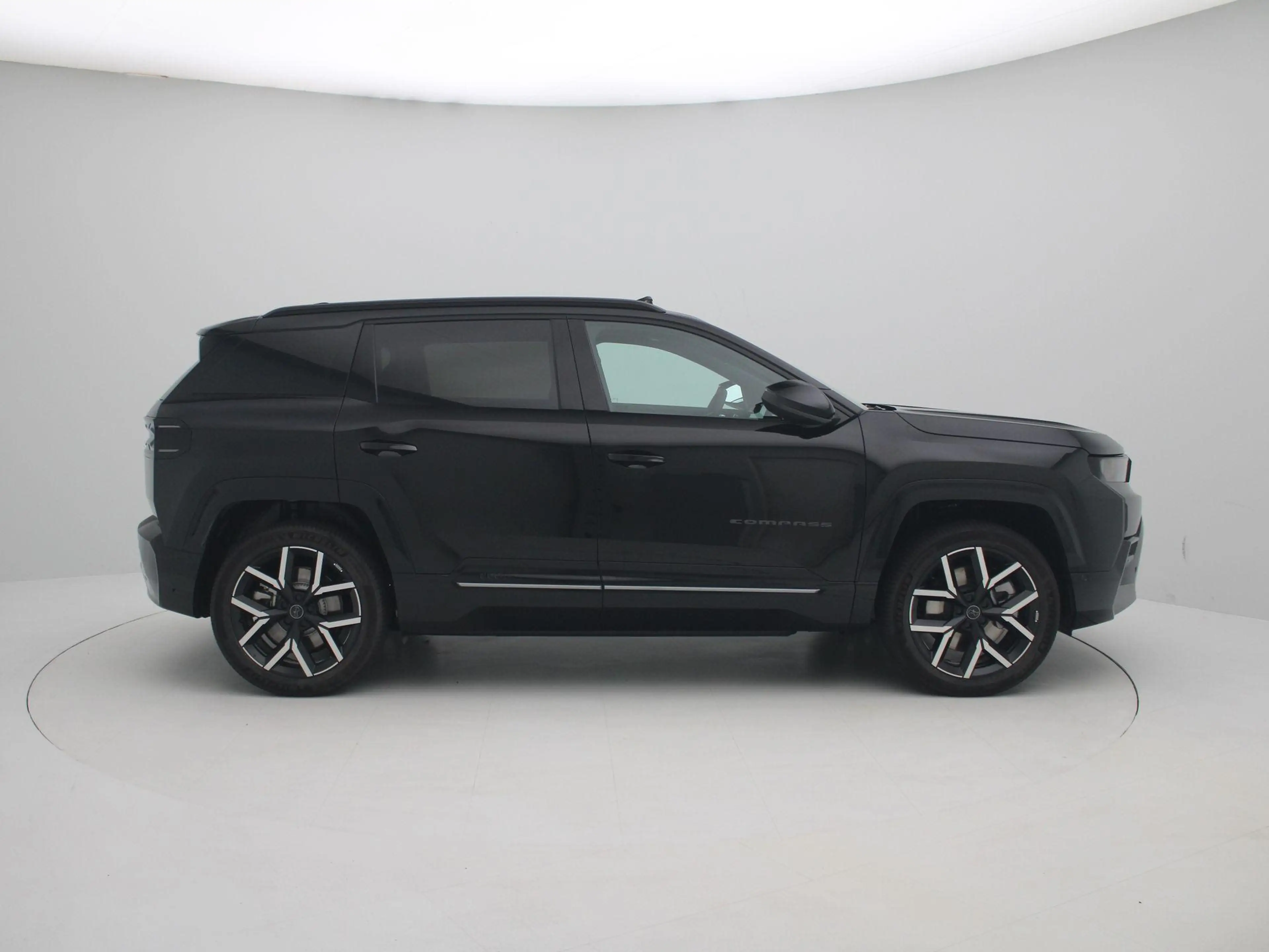 Jeep Compass Summit 74 kWh — photo 6